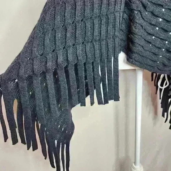 JOIE De Vivre black knit pullover poncho sweater one size - Picture 3 of 5